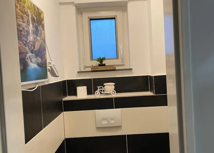 Bina Familienapartment شقة ترير